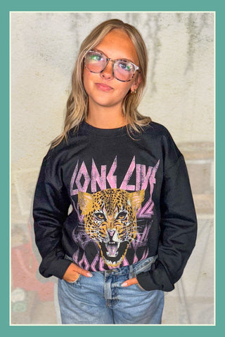 Women's Graphic Tees and Sweatshirts | It's Personal Boutique