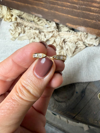 Dainty Baguette Ring