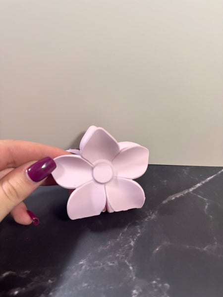 Flower claw clips