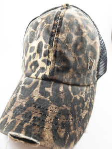 Criss Cross Hats