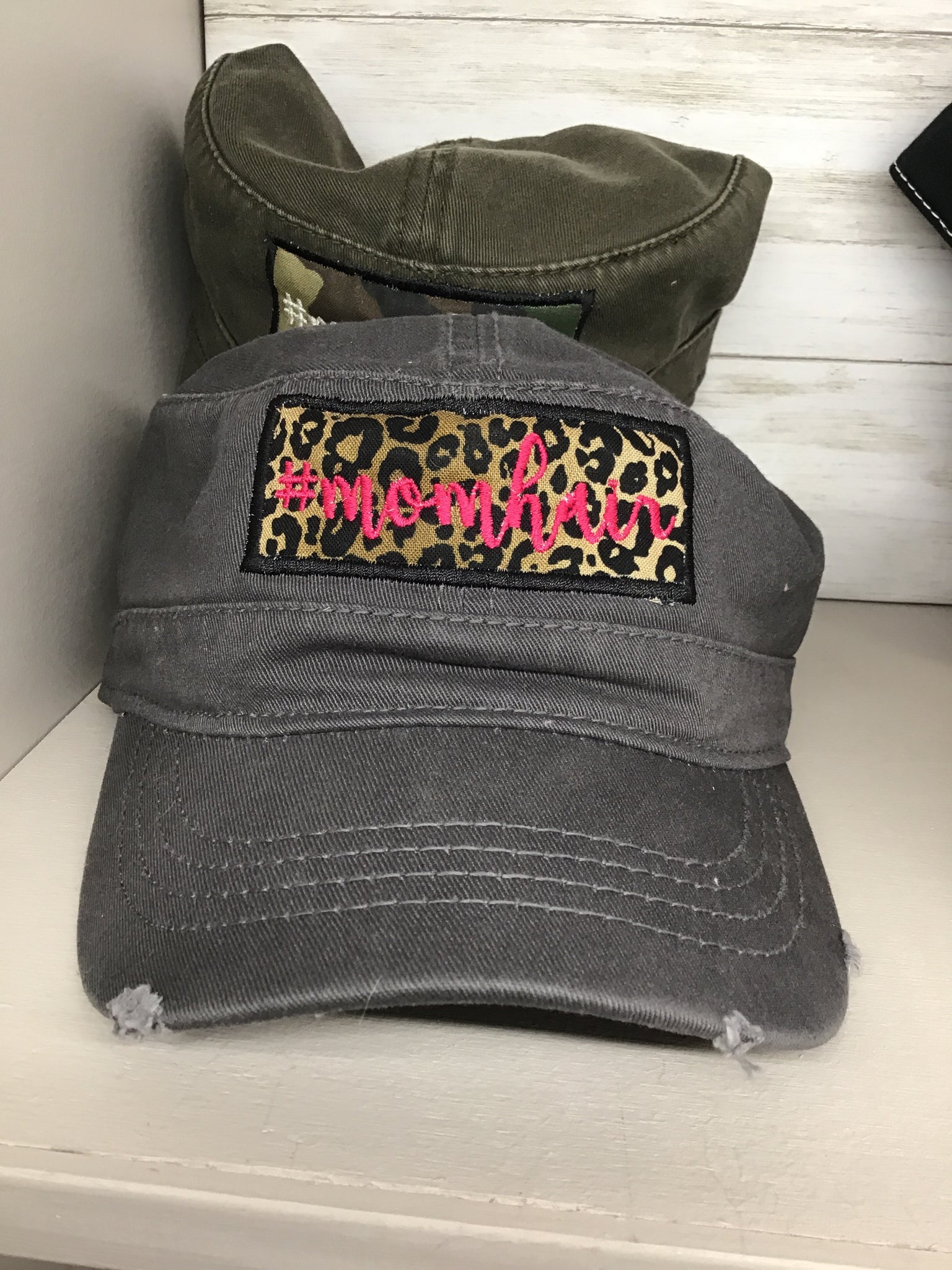 Momhair hat